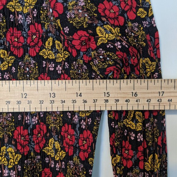 Floral Dress with Long Sleeves - Picture 6 of 9